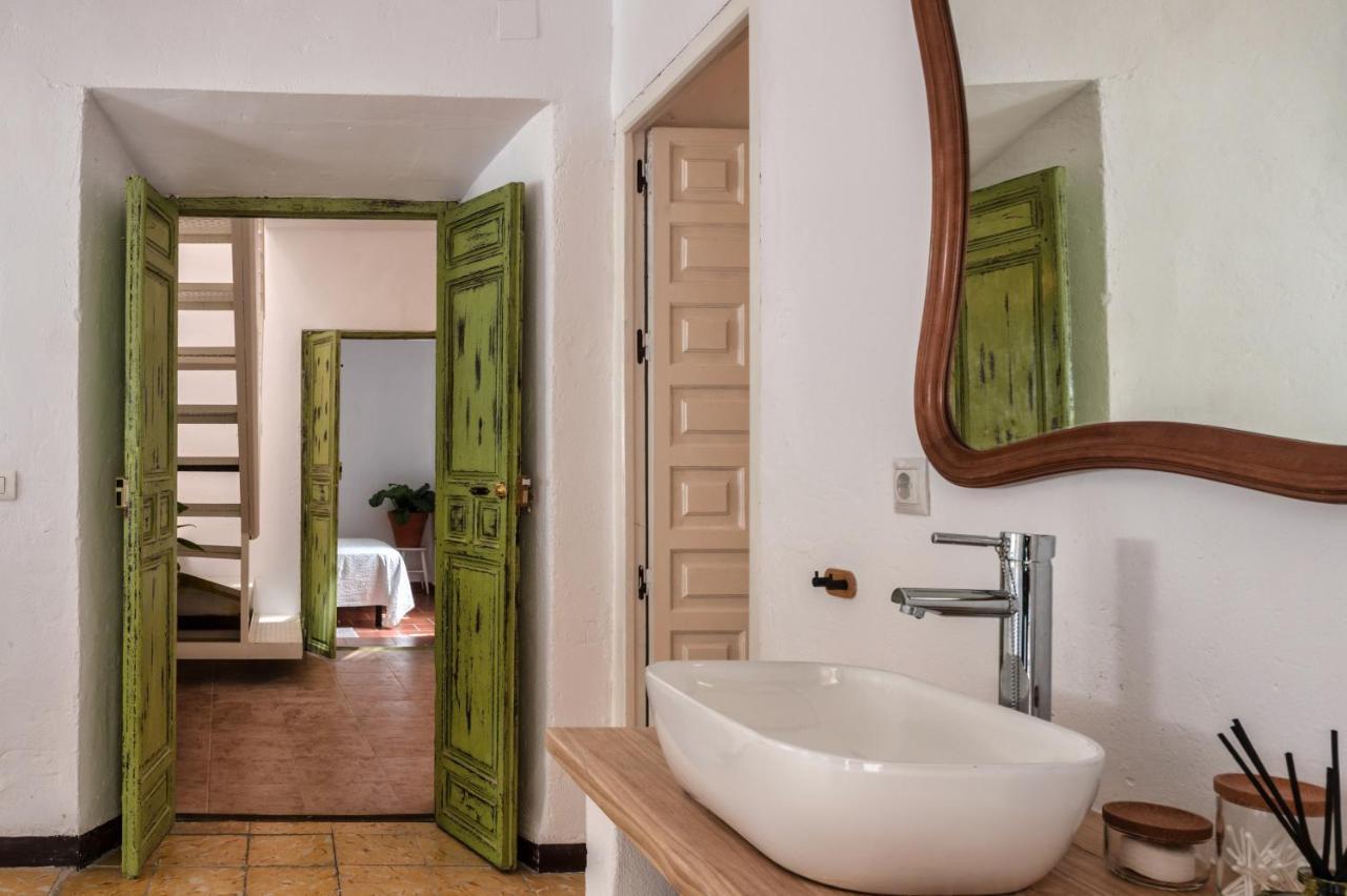 Encanto Guesthouse Канильяс-де-Асеитуно Экстерьер фото