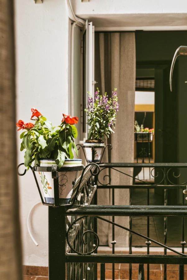 Encanto Guesthouse Канильяс-де-Асеитуно Экстерьер фото